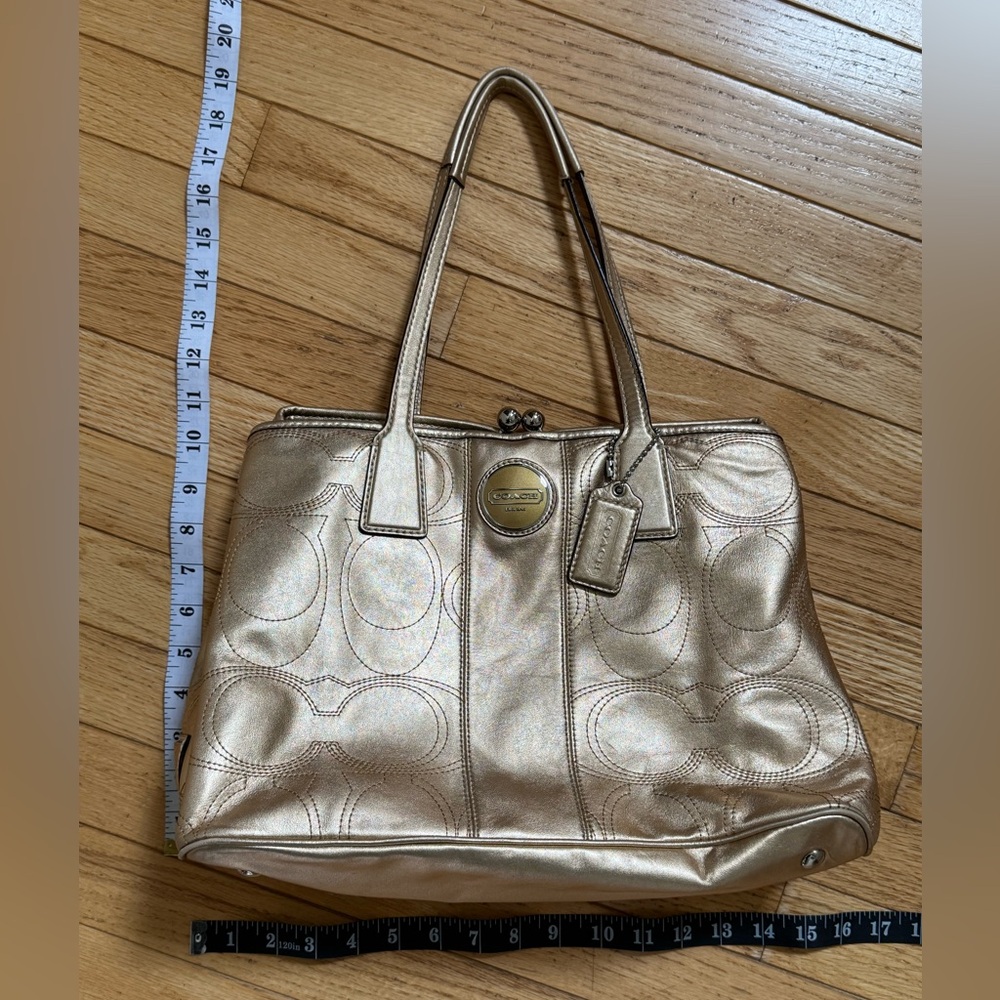 Coach Signature “C” Stitched Gold Leather Metallic Kiss lock Tote Handbag - Picture 5 of 16